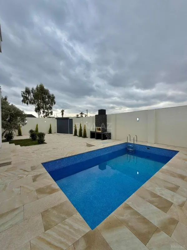 Satılır 4 otaqlı həyət evi 160 m²