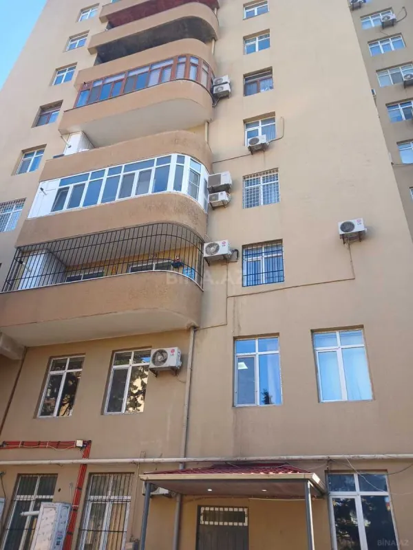 Satılır 4 otaqlı mənzil 152 m²