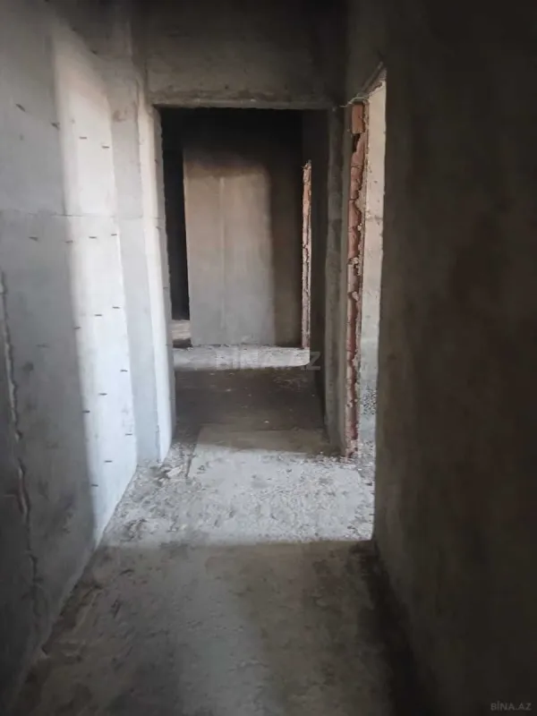 Satılır 4 otaqlı mənzil 152 m²