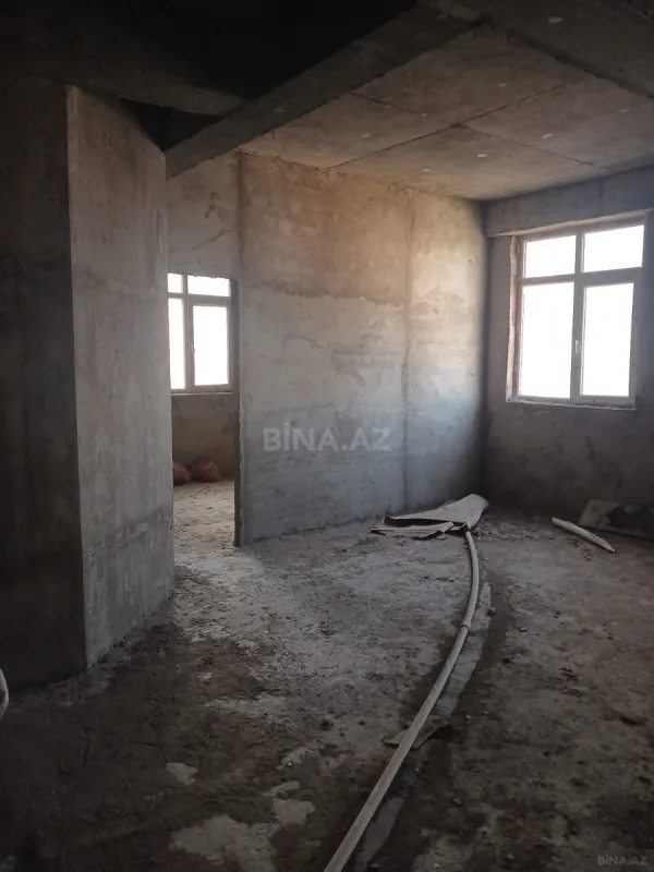 Satılır 4 otaqlı mənzil 152 m²