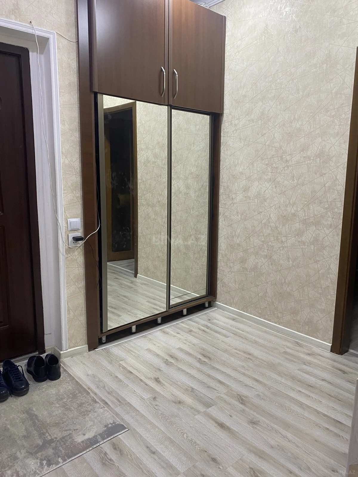 Satılır 2 otaqlı mənzil 94 m²
