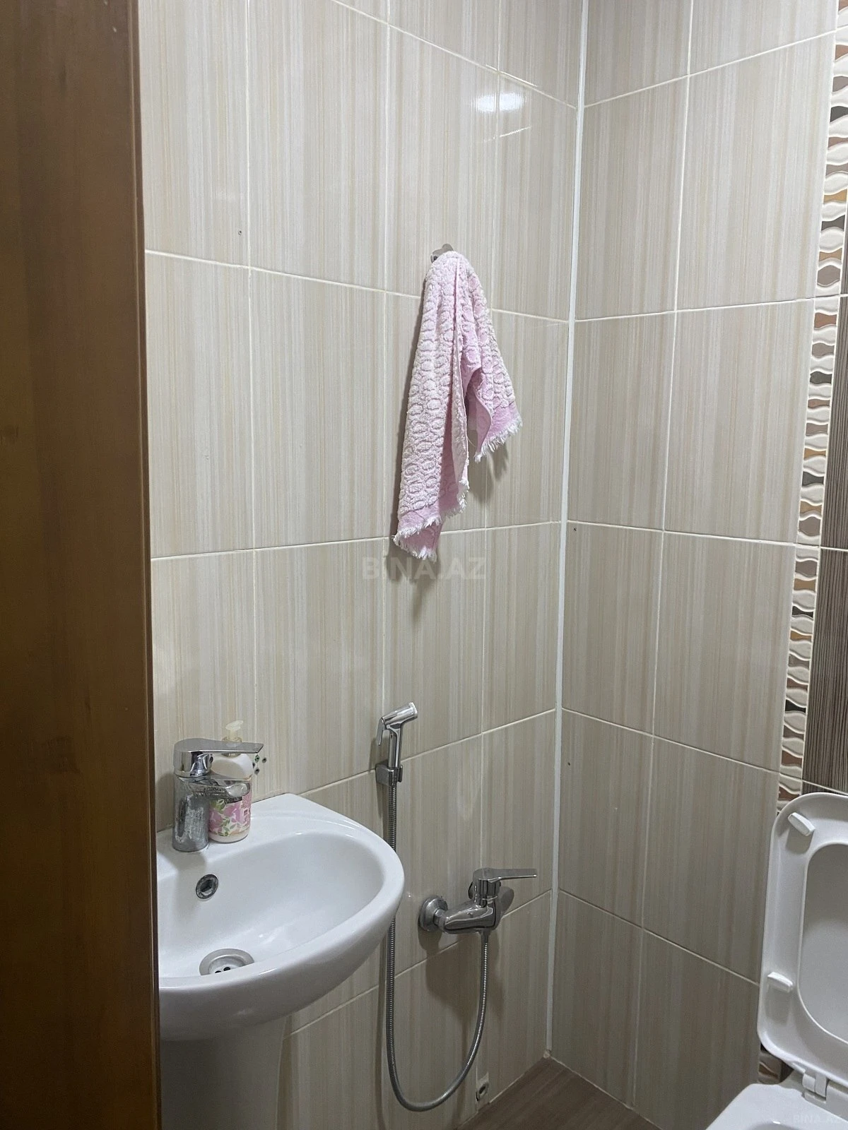Satılır 2 otaqlı mənzil 94 m²