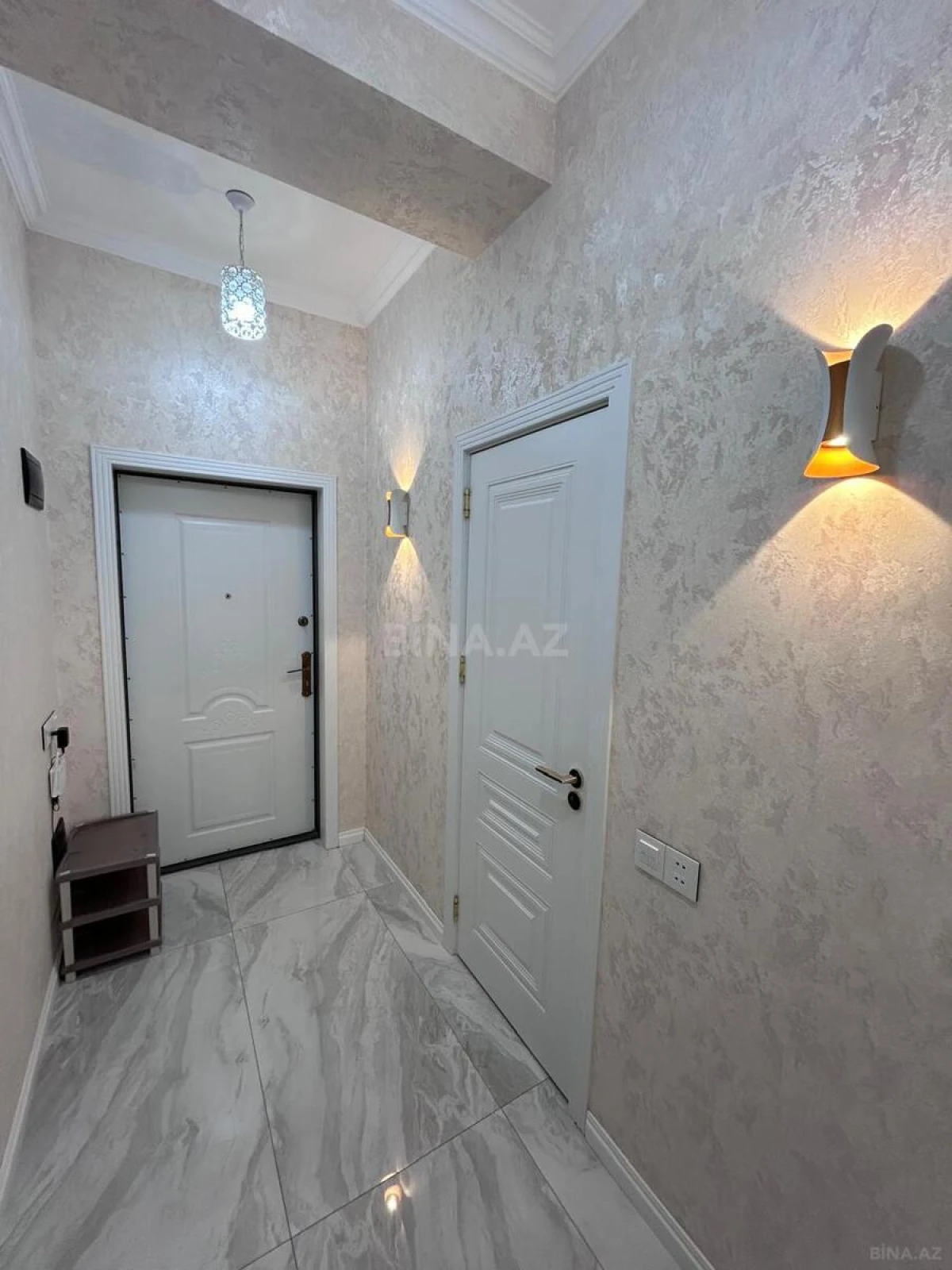 Kirayə verilir 2 otaqlı mənzil 60 m²