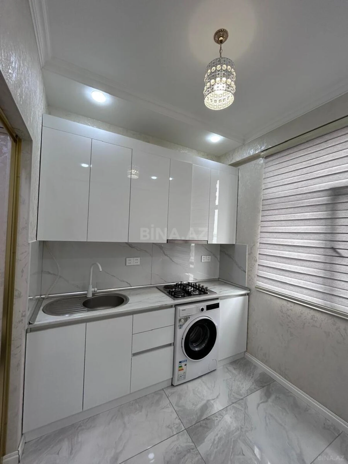 Kirayə verilir 2 otaqlı mənzil 60 m²