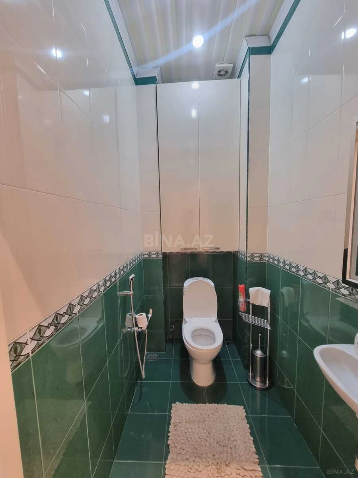 Satılır 4 otaqlı mənzil 170 m²