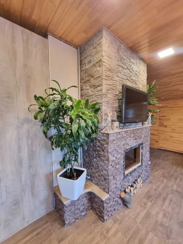 Satılır 4 otaqlı mənzil 170 m²