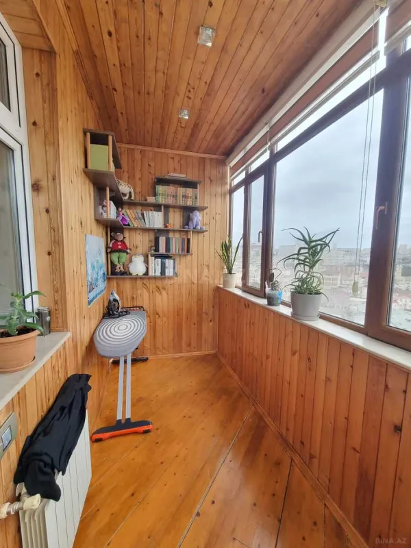 Satılır 4 otaqlı mənzil 170 m²