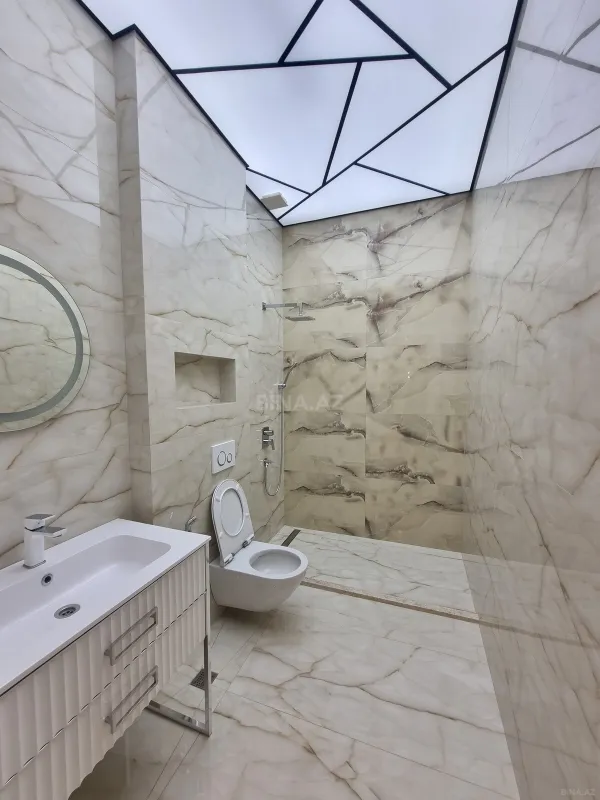 Satılır 4 otaqlı mənzil 150 m²