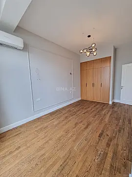 Satılır 4 otaqlı mənzil 150 m²
