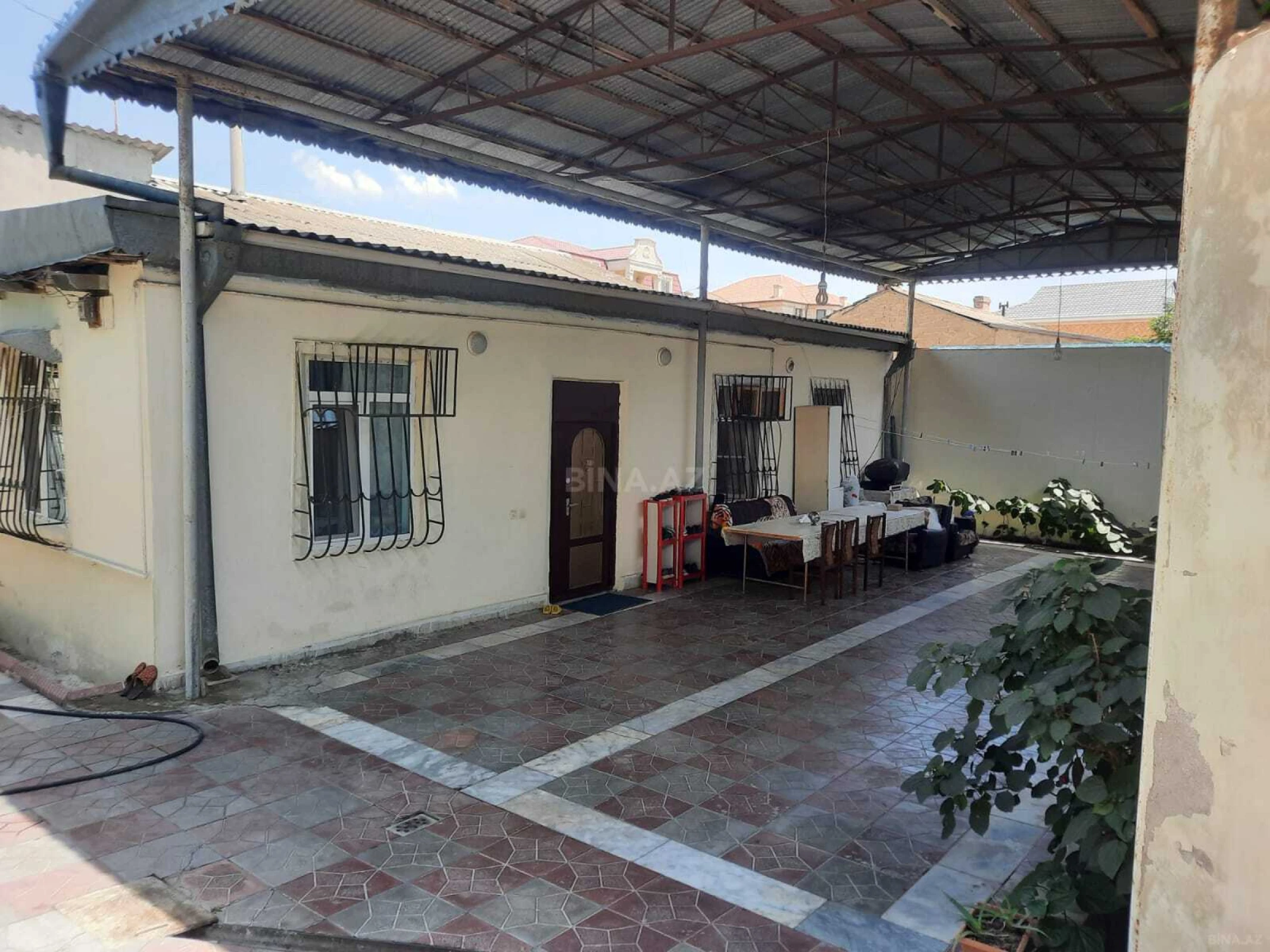 Satılır 6 otaqlı həyət evi 120 m²