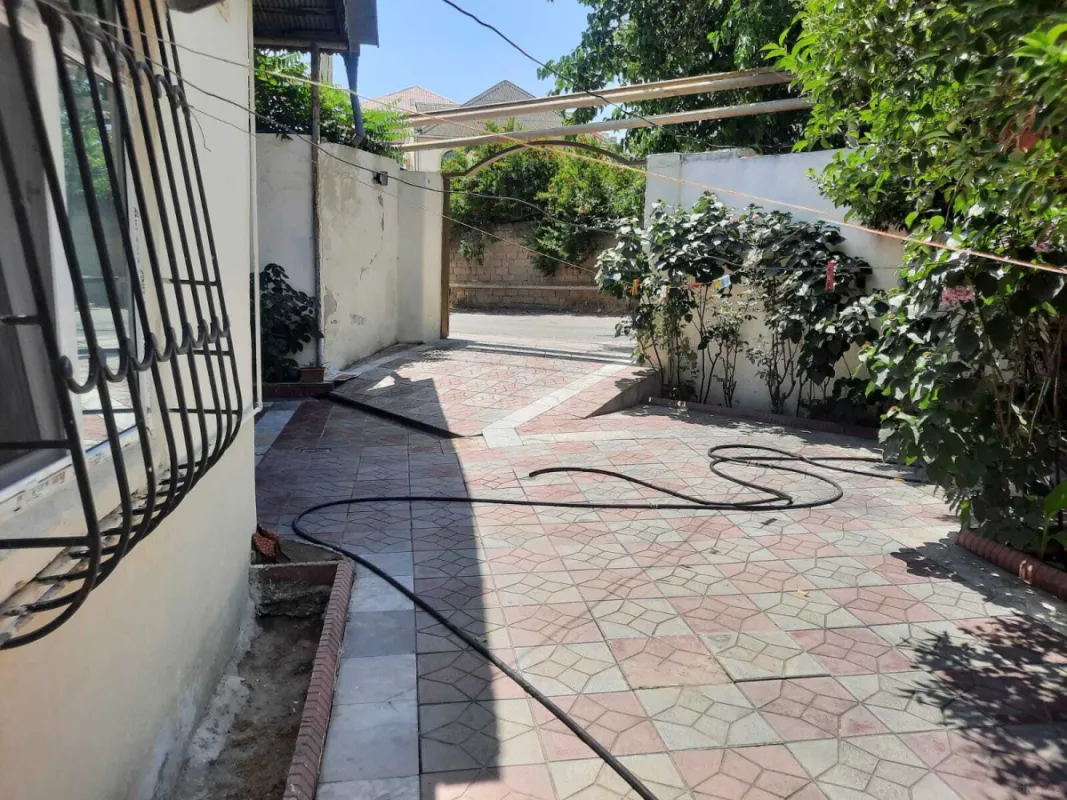 Satılır 6 otaqlı həyət evi 120 m²