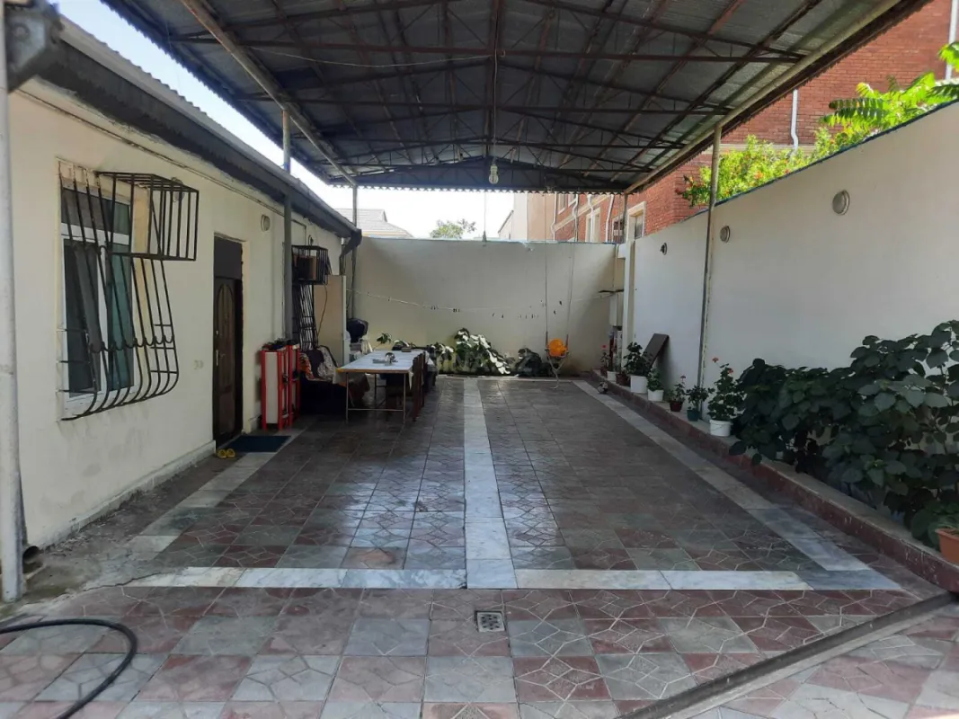 Satılır 6 otaqlı həyət evi 120 m²