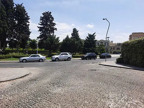 Satılır 6 otaqlı həyət evi 120 m²