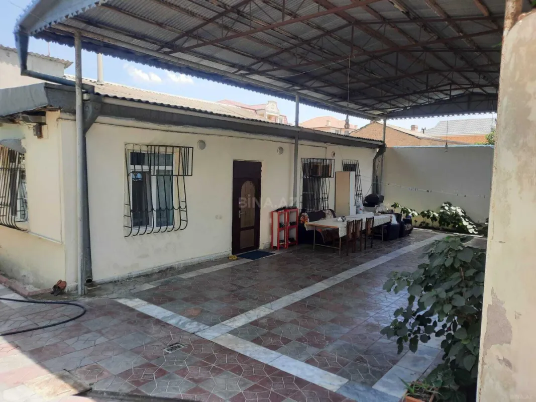 Satılır 6 otaqlı həyət evi 120 m²