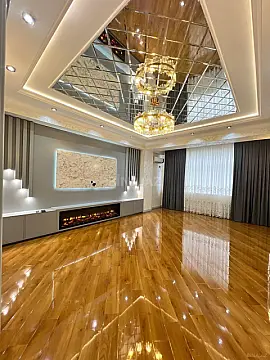 Satılır 4 otaqlı mənzil 134 m²