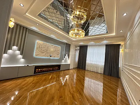 Satılır 4 otaqlı mənzil 134 m²