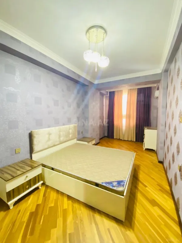 Kirayə verilir 2 otaqlı mənzil 80 m²