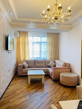 Kirayə verilir 2 otaqlı mənzil 80 m²