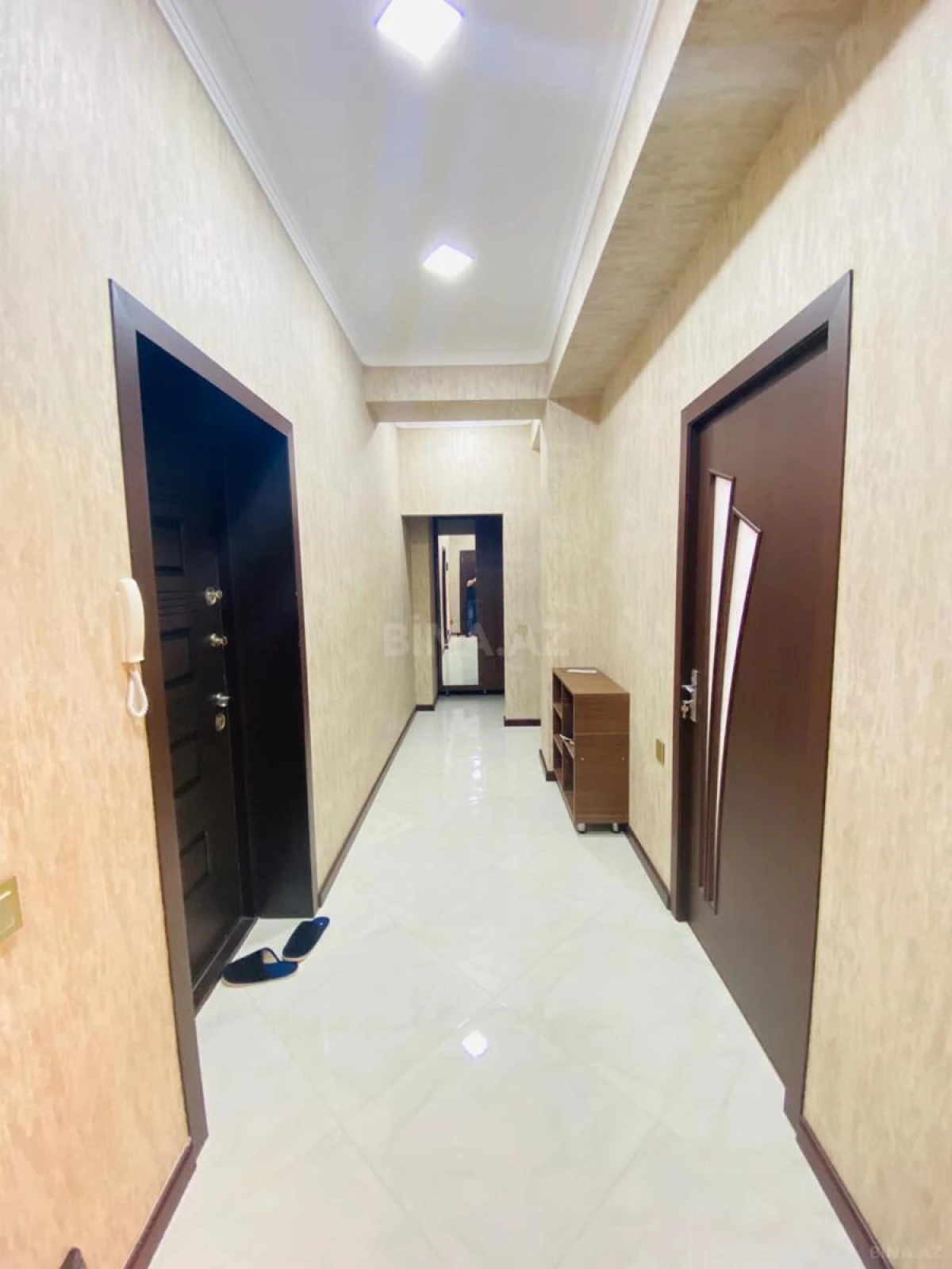 Kirayə verilir 2 otaqlı mənzil 80 m²