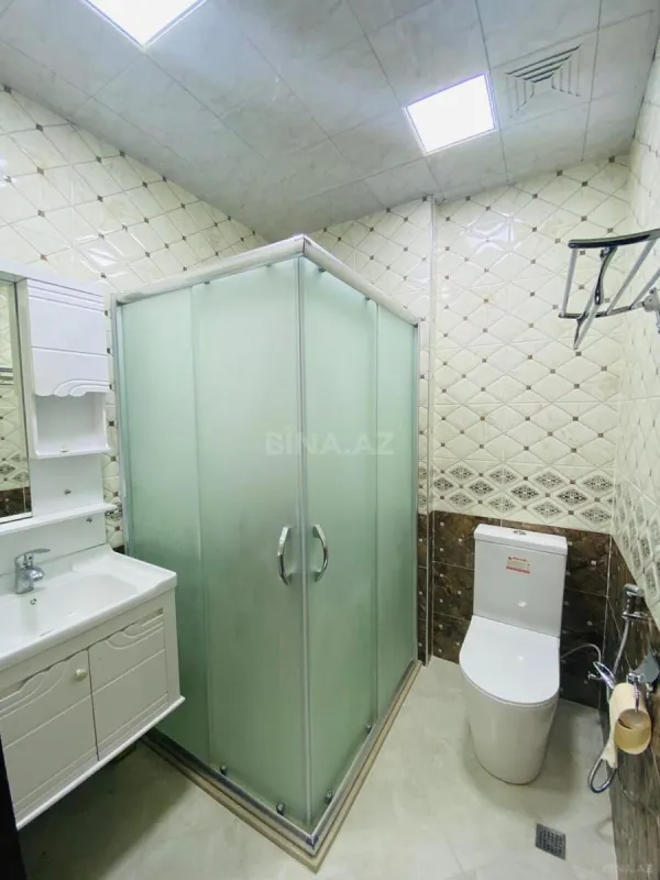 Kirayə verilir 2 otaqlı mənzil 80 m²