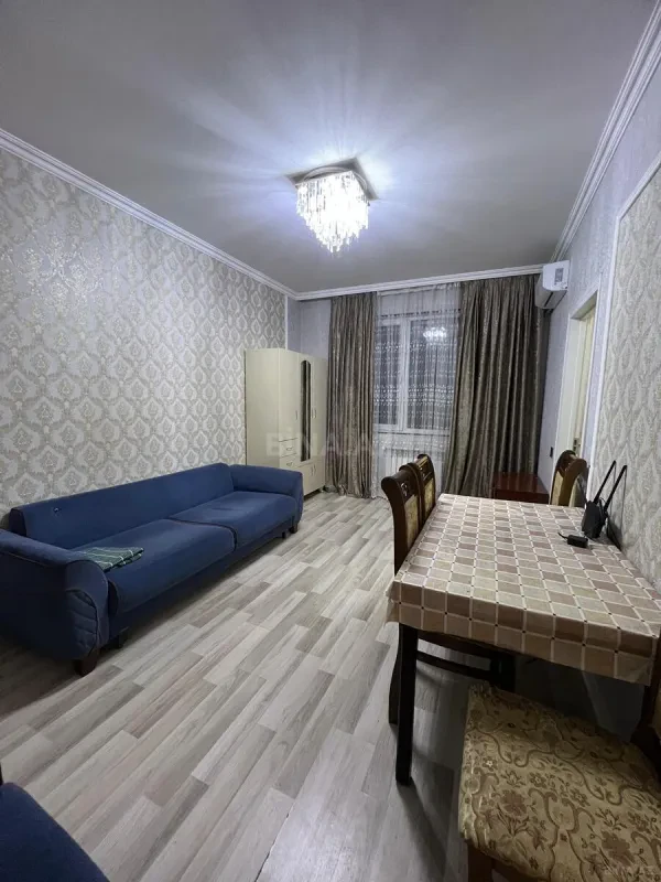 Kirayə verilir 2 otaqlı mənzil 45 m²