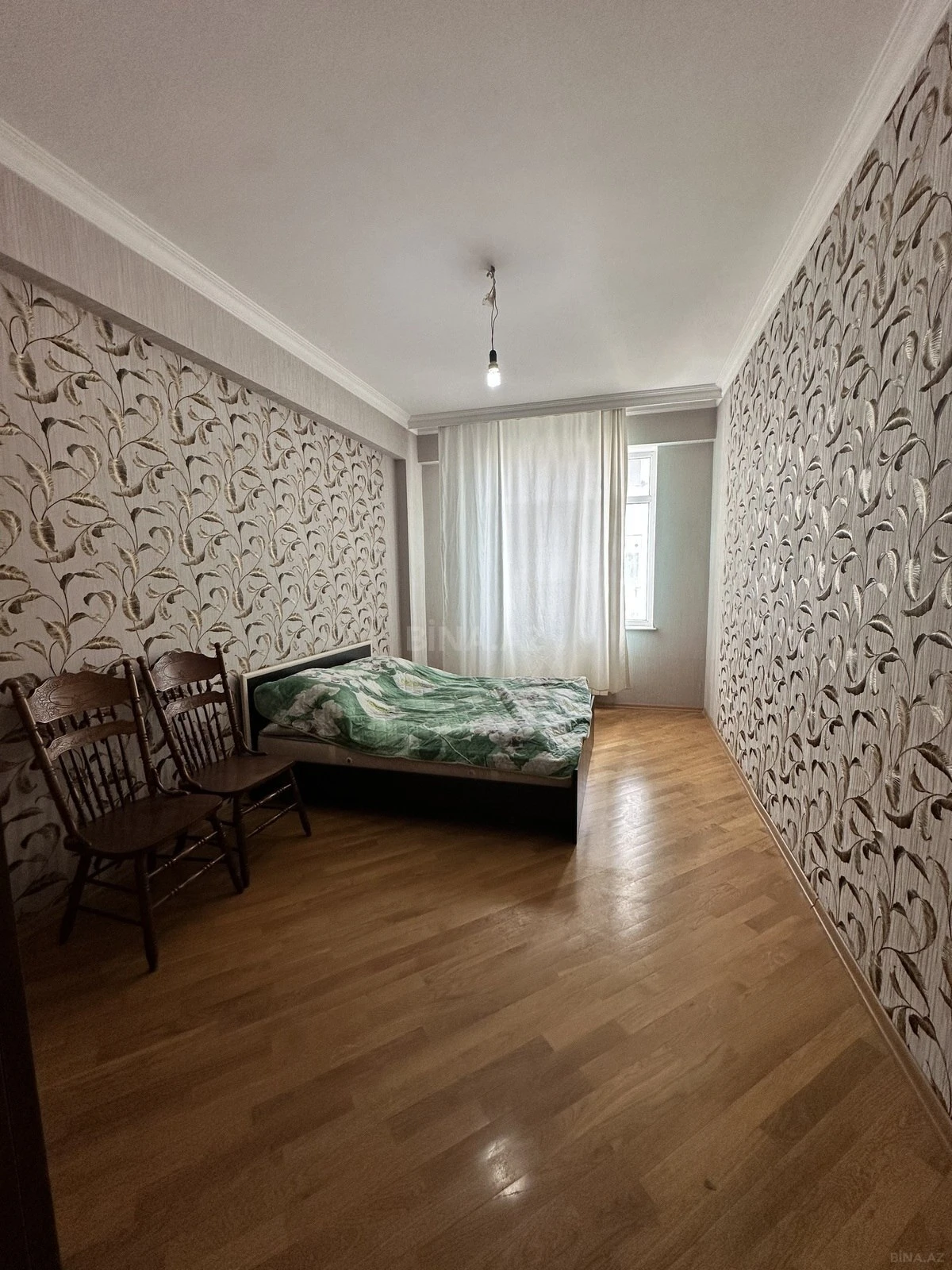 Satılır 3 otaqlı mənzil 132 m²