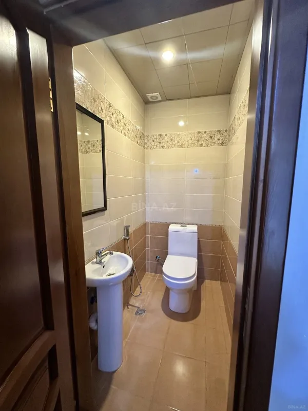 Satılır 3 otaqlı mənzil 132 m²
