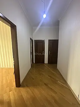 Satılır 3 otaqlı mənzil 132 m²