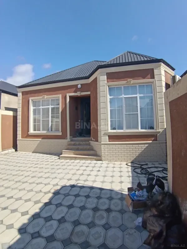 Satılır 4 otaqlı həyət evi 120 m²