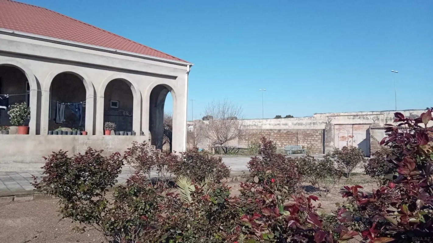 Satılır torpaq sahəsi 20 m²