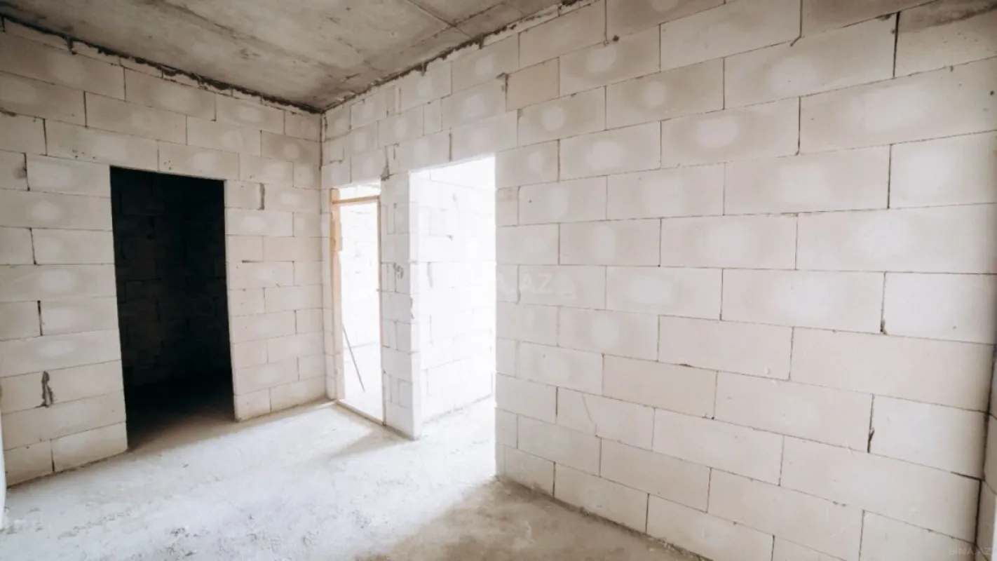 Satılır 3 otaqlı mənzil 115 m²