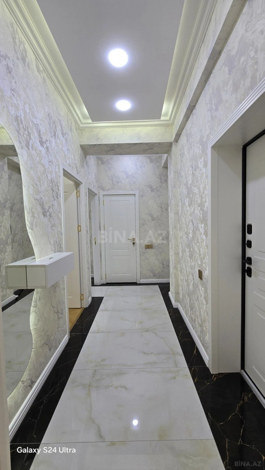 Satılır 2 otaqlı mənzil 65 m²