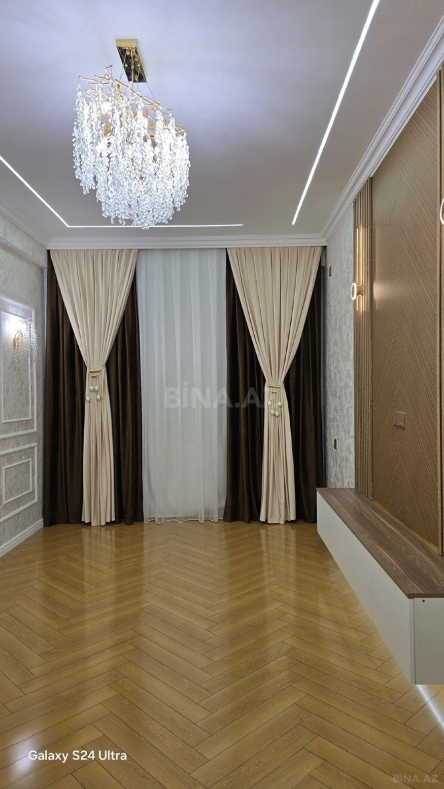 Satılır 2 otaqlı mənzil 65 m²