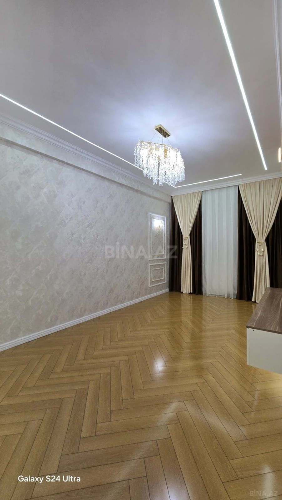 Satılır 2 otaqlı mənzil 65 m²