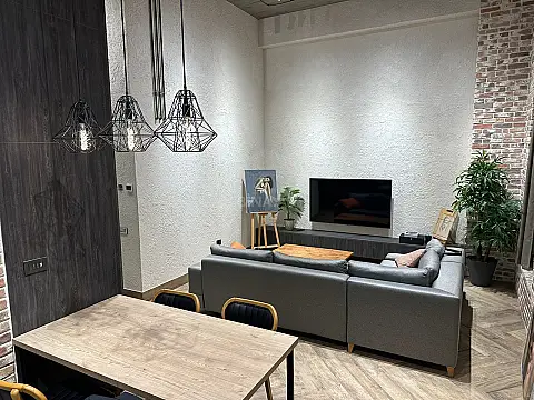 Kirayə verilir 2 otaqlı mənzil 65 m²