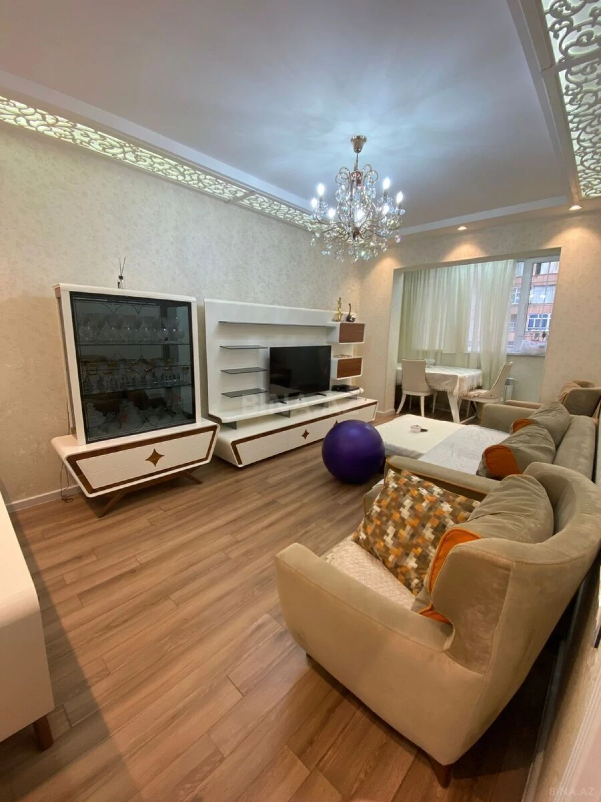 Satılır 3 otaqlı mənzil 90 m²