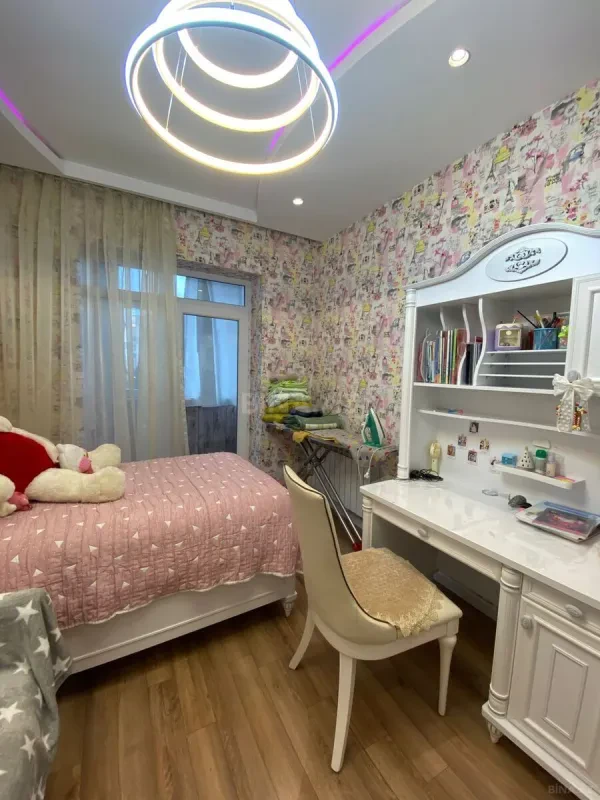 Satılır 3 otaqlı mənzil 90 m²