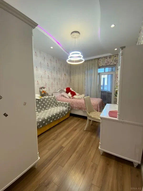 Satılır 3 otaqlı mənzil 90 m²