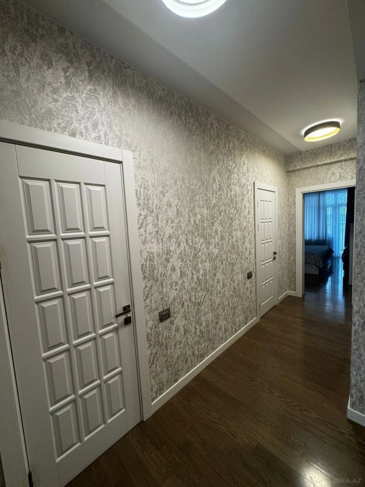 Kirayə verilir 3 otaqlı mənzil 140 m²