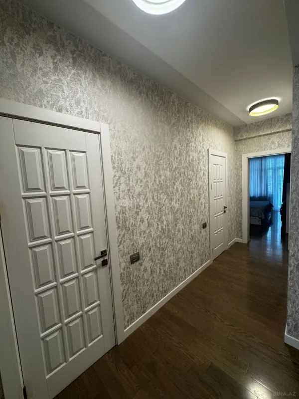 Kirayə verilir 3 otaqlı mənzil 140 m²