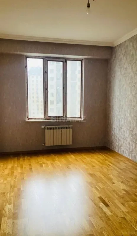 Kirayə verilir 3 otaqlı mənzil 105 m²