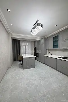 Satılır 3 otaqlı mənzil 139 m²