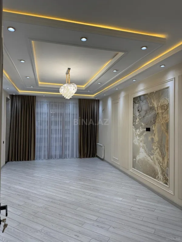 Satılır 4 otaqlı mənzil 142 m²