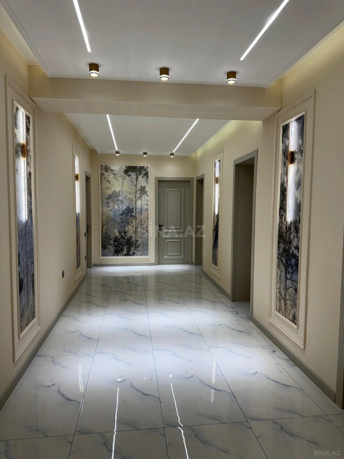 Satılır 4 otaqlı mənzil 142 m²