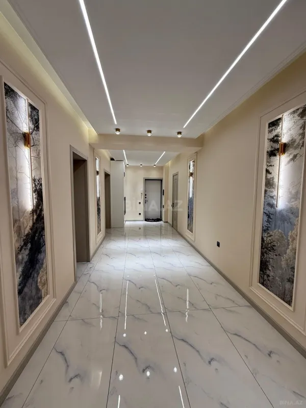 Satılır 4 otaqlı mənzil 142 m²
