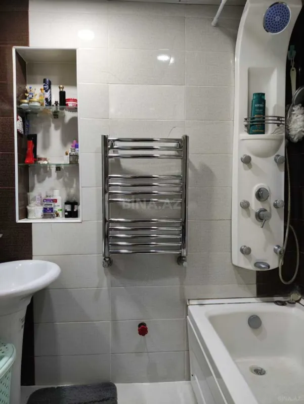 Satılır 3 otaqlı mənzil 100 m²