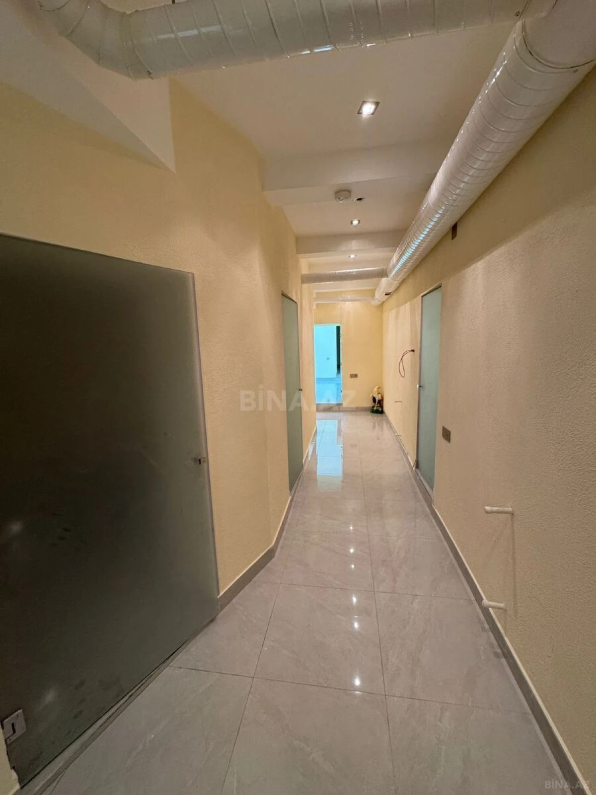 Kirayə verilir obyekt 135 m²