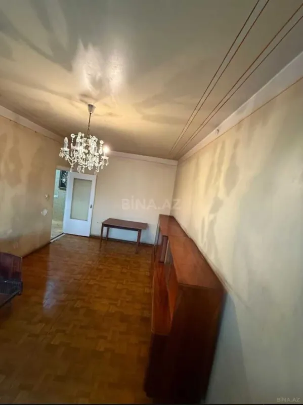 Satılır 4 otaqlı mənzil 100 m²