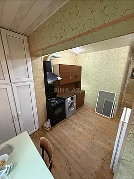 Satılır 4 otaqlı mənzil 100 m²