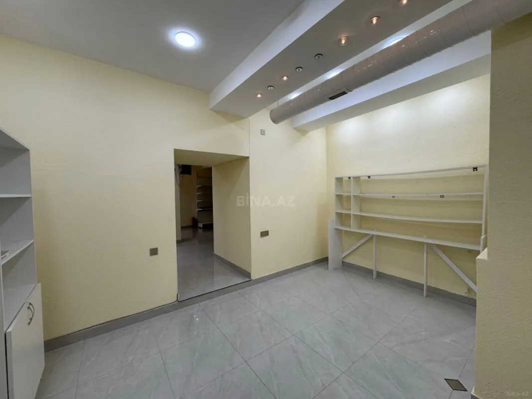 Satılır obyekt 135 m²